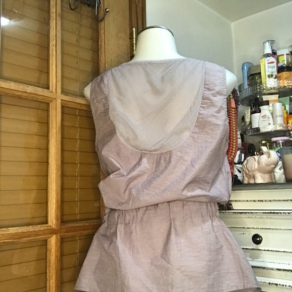 ✨️2 for $30✨️ Cowl Neck Top w Ribbon Tie at the waist By Gap Size M - Picture 2 of 4